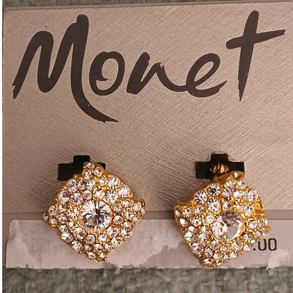 NWT Monet gold tone rhinestone 1/2" clip on earrings lots of bling classic - Picture 1 of 3